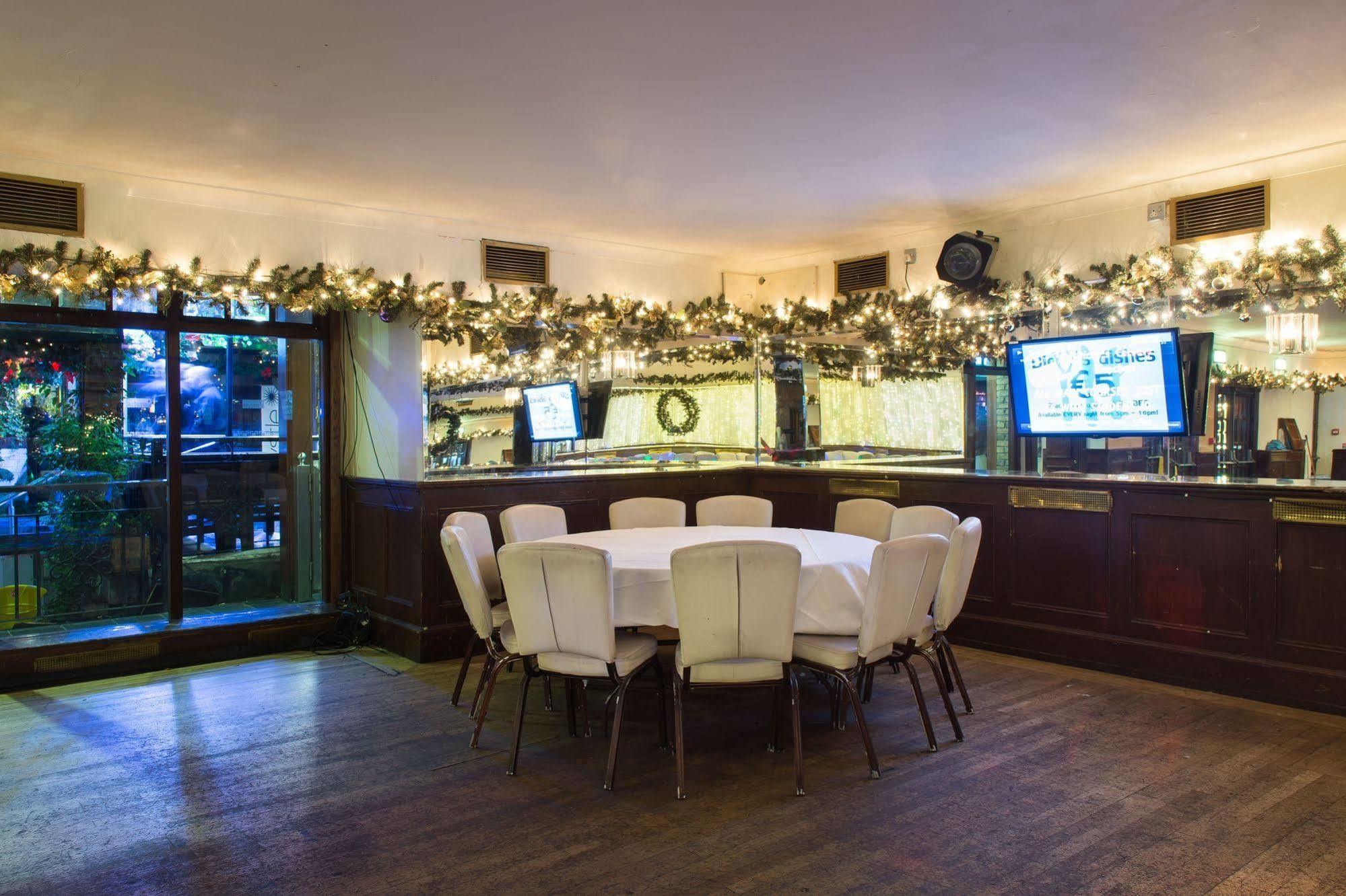 Russell Court Hotel Dublin Ngoại thất bức ảnh